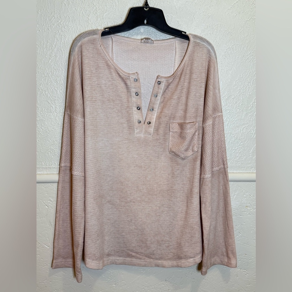 POL Women’s Peach Thermal Patchwork Grommet Long Sleeve Top Oversized Fit Medium